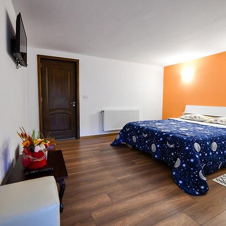 Villa Castellino Tîrgu Ocna Zewnętrze zdjęcie