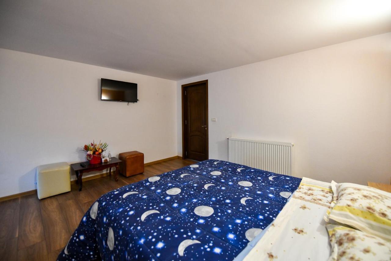 Villa Castellino Tîrgu Ocna Zewnętrze zdjęcie